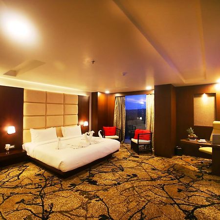 Vijan Mahal Hotel Jabalpur Eksteriør billede