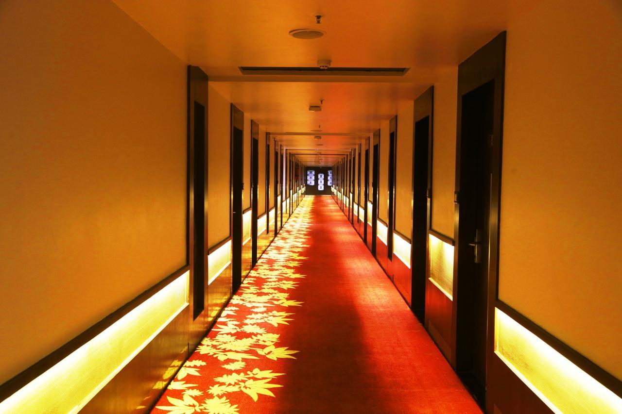 Vijan Mahal Hotel Jabalpur Eksteriør billede